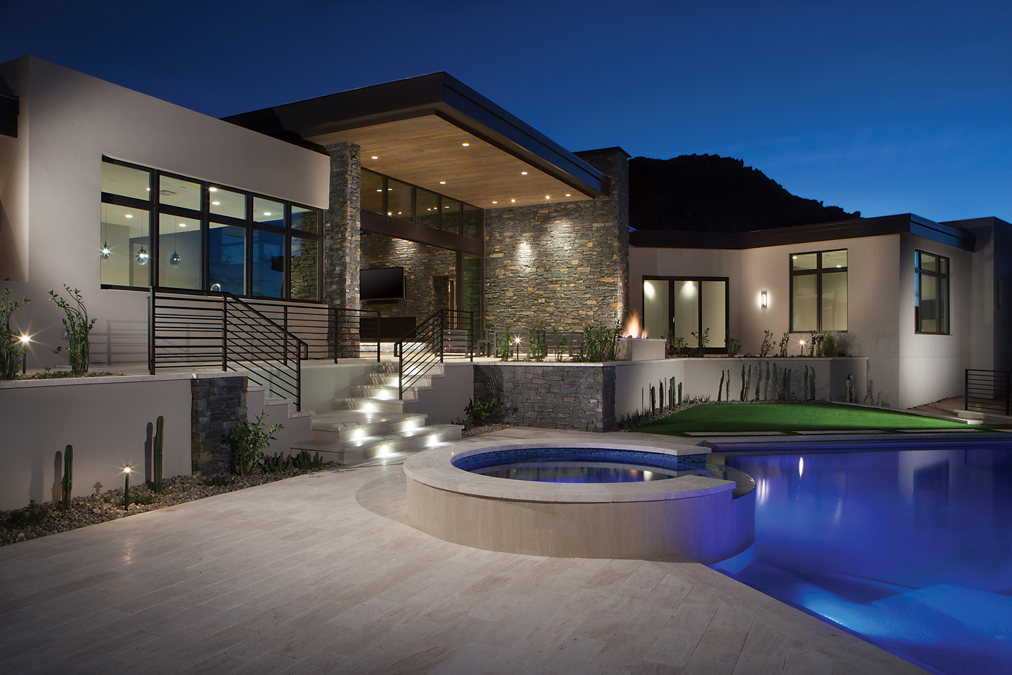 Boulder Pass Custom Pool Detail View 2
