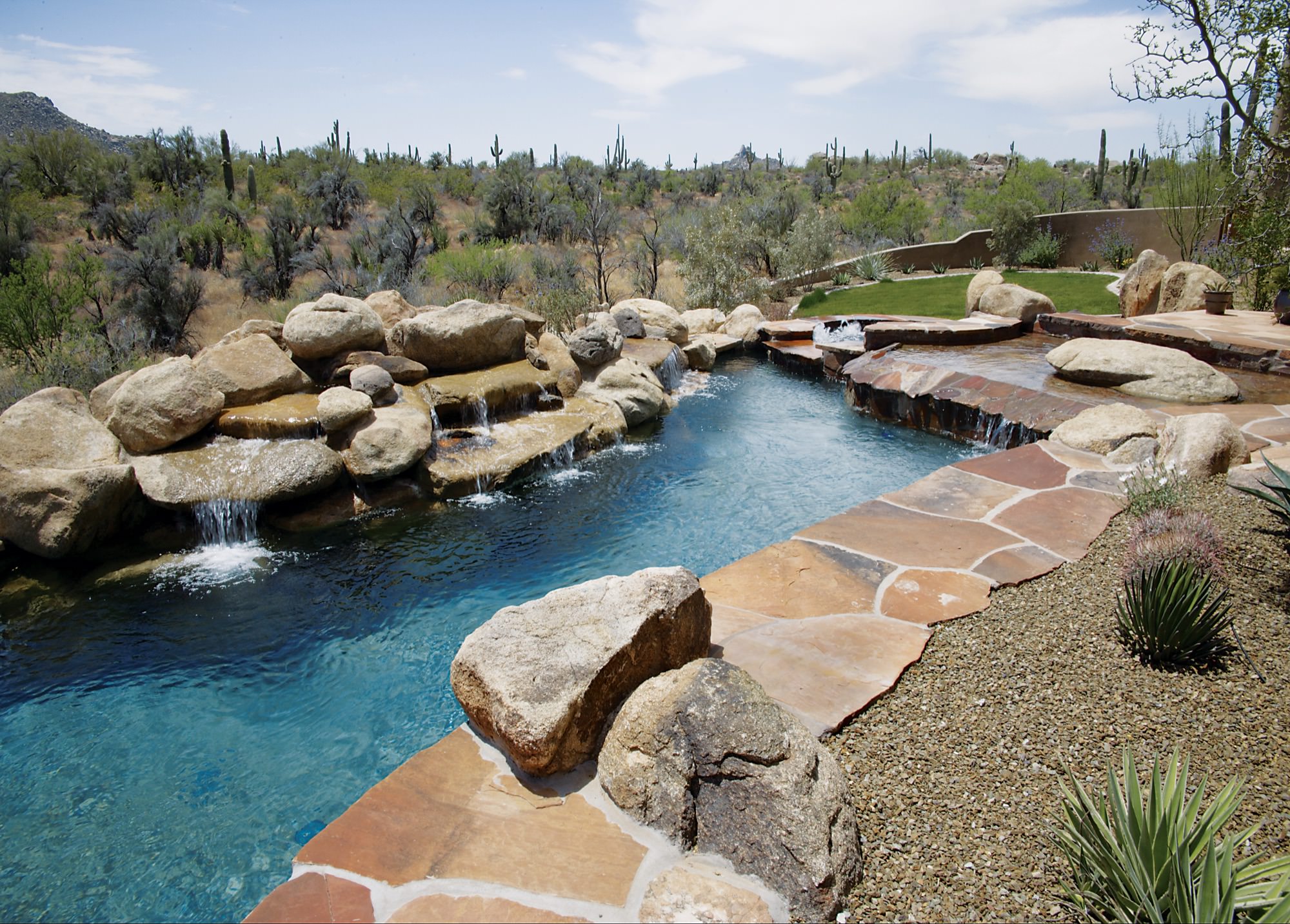 Flagstone – Boulder Pool Detail View 1